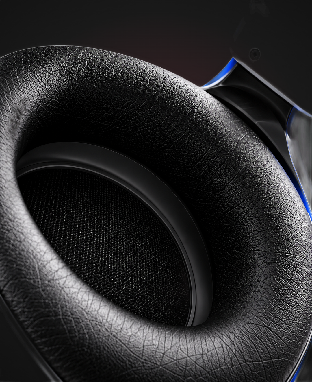 FOCUS S6 Gaming Headset White - ear cushion detail